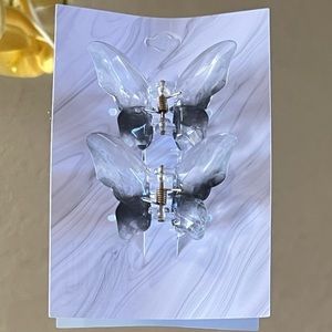 2 medium butterfly claw clips clear and Smokey grey new in package cute hair